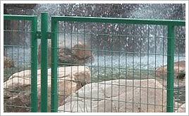 高速公路護(hù)欄網(wǎng) 價格、規(guī)格型號與安全防護(hù)設(shè)備解析